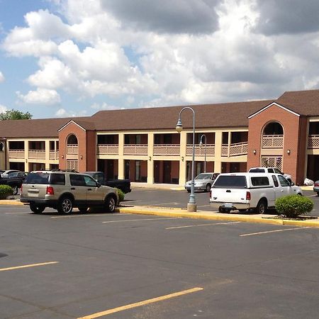 Days Inn Kansas City-Worlds Of Fun エクステリア 写真