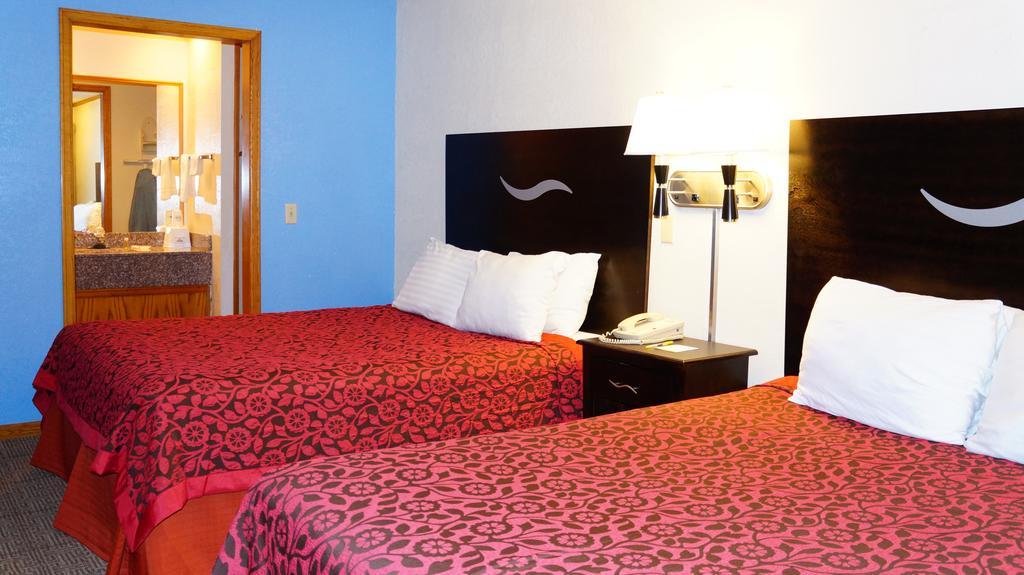 Days Inn Kansas City-Worlds Of Fun エクステリア 写真