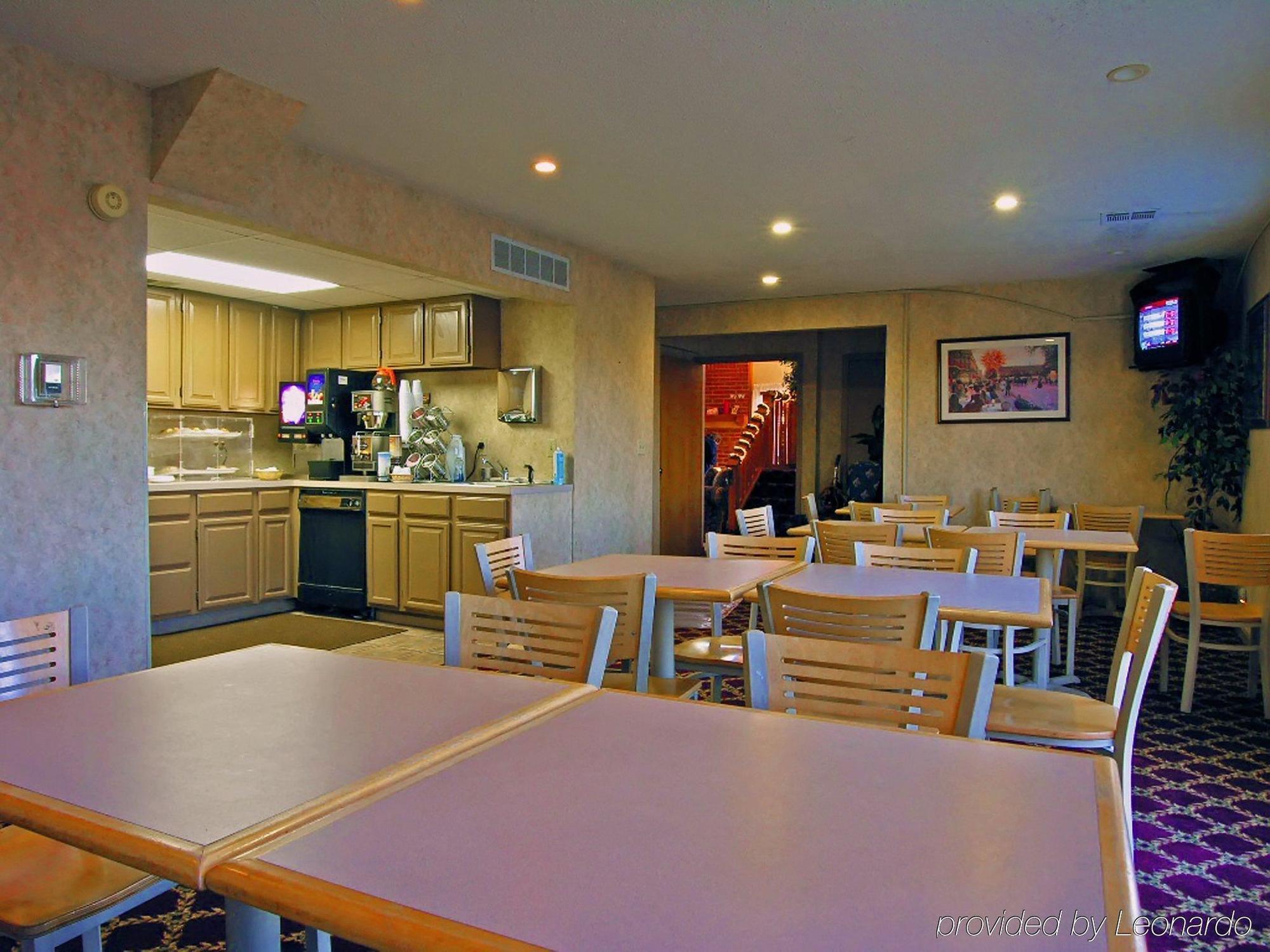 Days Inn Kansas City-Worlds Of Fun エクステリア 写真