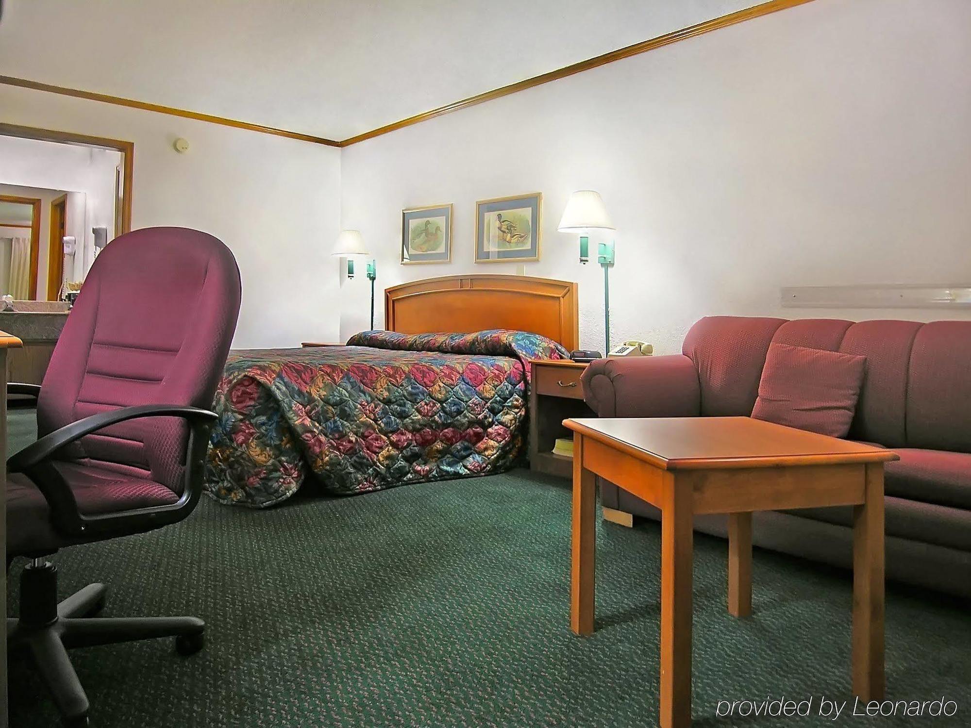 Days Inn Kansas City-Worlds Of Fun エクステリア 写真